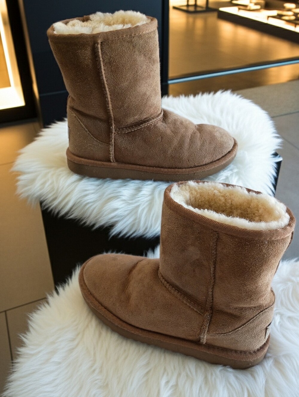 UGG Kids Short Suede & Shearling Boots - Brown Little Girl Size 2